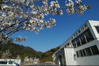 4697328